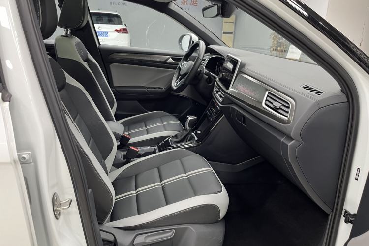 Used Volkswagen T-ROC 2023 300TSI DSG Two-Wheel Drive Starlight Edition
