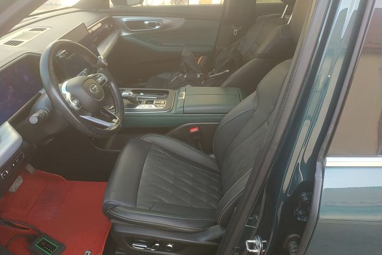 Used GAC Trumpchi GS8 2022 Linghang Series 2.0 TGDI Two-Wheel-Drive Luxury Smart Connectivity Version (7 Seats)