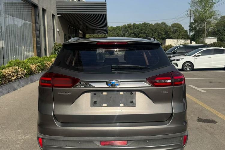 Used Geely Auto Emgrand X7 Sport 2018 1.8TD Automatic Two-Wheel Drive Zhiya Model
