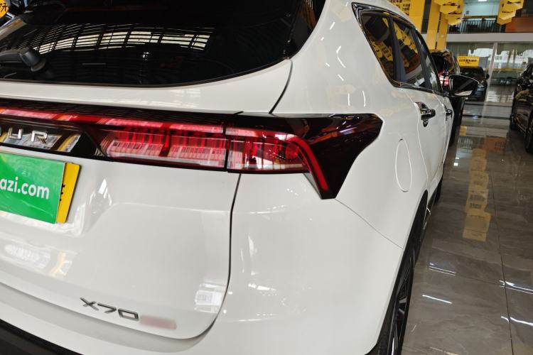 Used JETOUR X70 PLUS 2022 1.5T DCT Luxury Edition 5 Seats
