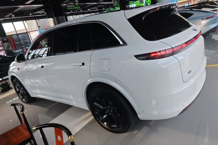 Used Li Auto L7 2023 Air model
