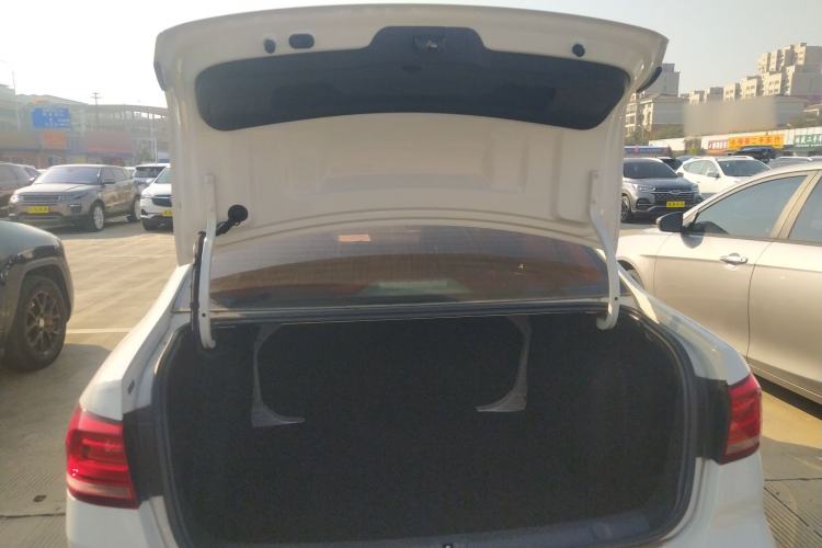 Used Volkswagen Lavida 2019 Lavida Start 1.5L Automatic Trendy Version China VI Standard
