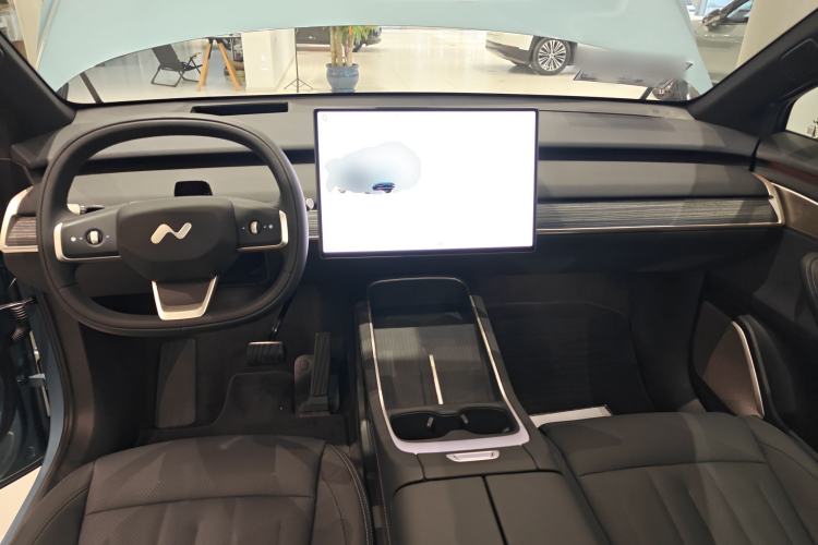 Used ONVO L60 2024 60 kWh Rear-Drive Version