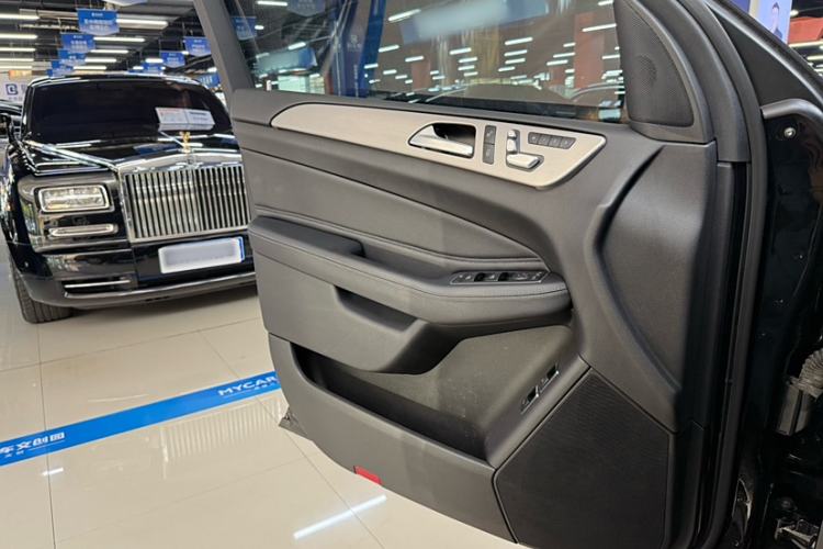 Used Mercedes-Benz GLS 2018 GLS 320 4MATIC
