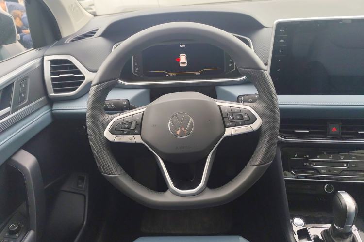 Used Volkswagen Tharu 2024 300TSI Two-Wheel-Drive Moon Luxury Edition
