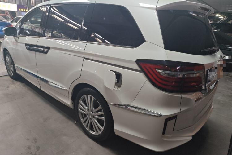 Used Honda Elysion 2016 2.4L Comfort Edition
