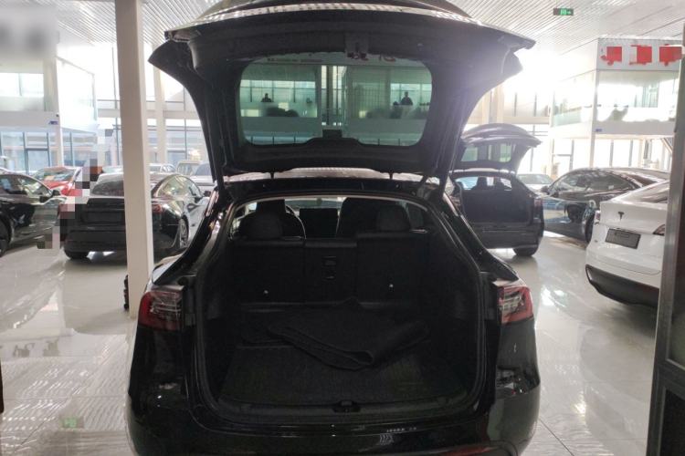 Used Tesla Model Y 2023 Rear-Wheel-Drive Version