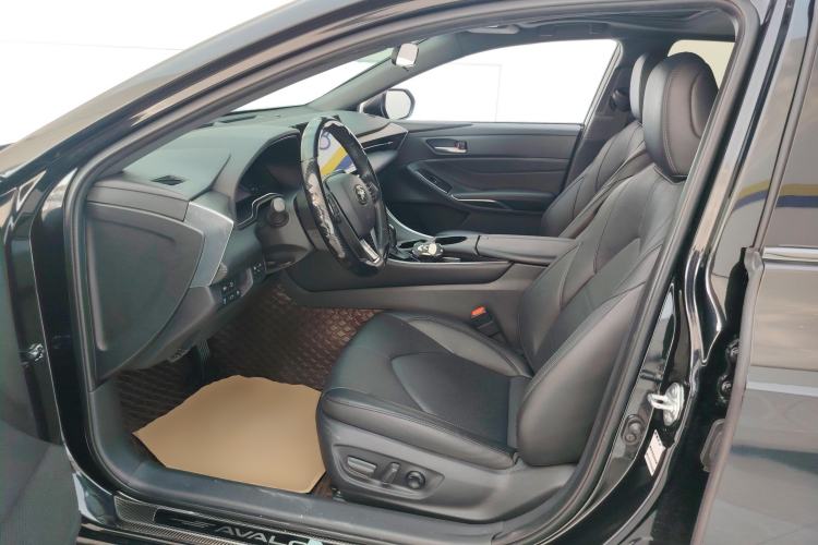 Used Toyota Avalon 2022 2.0L XLE Premium Edition
