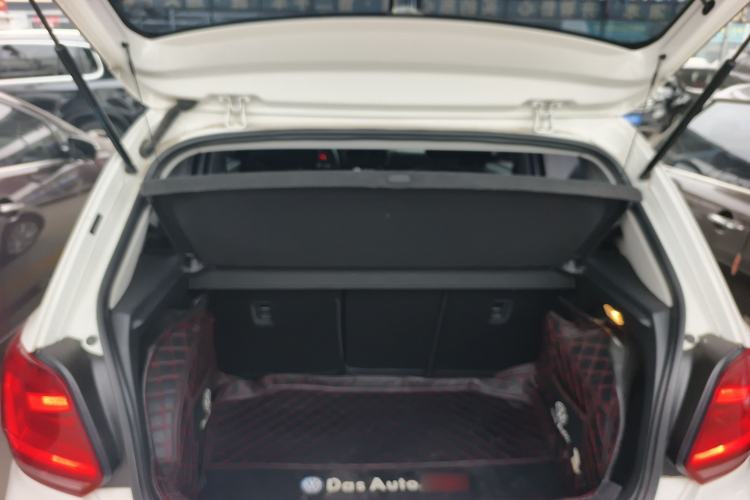 Used Volkswagen Polo 2014 1.6L Automatic Comfort Edition