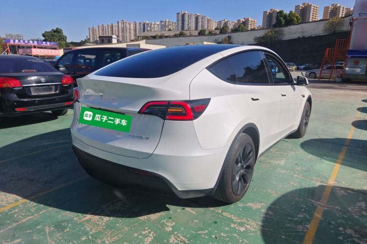 Used Tesla Model Y 2023 Rear-Wheel-Drive Version