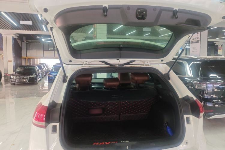 Used Haval H6 2018 Red-Label 2.0T Automatic Luxury Model
