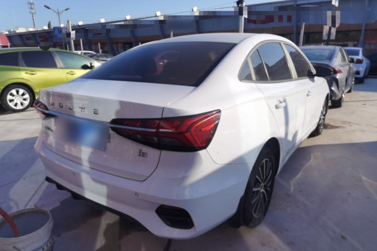 Used Roewe i5 2021 1.5L Manual Platinum Edition