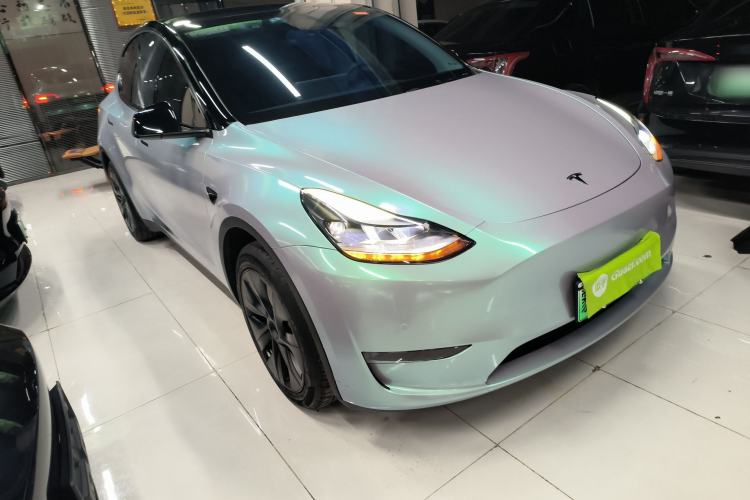 Used Tesla Model Y 2023 Long-Range All-Wheel-Drive Version
