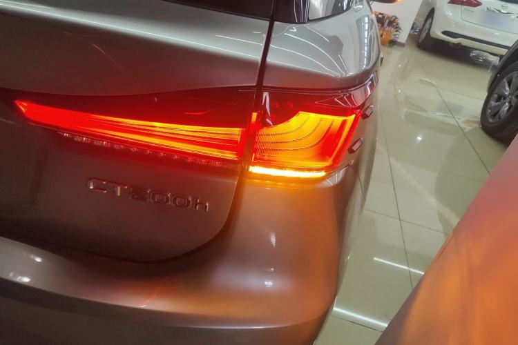 Used Lexus CT 2017 CT200h Elite Edition Solid Color China V Standard
