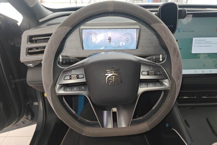 Used BYD Qin L 2024 DM-i 120KM Excellence Model
