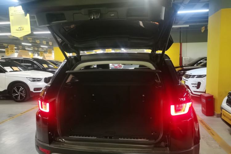 Used Land Rover Range Rover Evoque 2018 240 PS SE Smart Brilliance Edition
