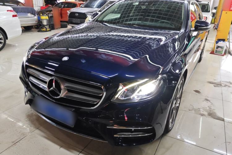 Used Mercedes-Benz E-Class 2016 E 300 L Sporty and Stylish Model