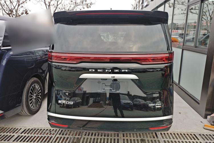 Used Denza D9 2024 DM-i 980 Four-Wheel Drive Flagship Model