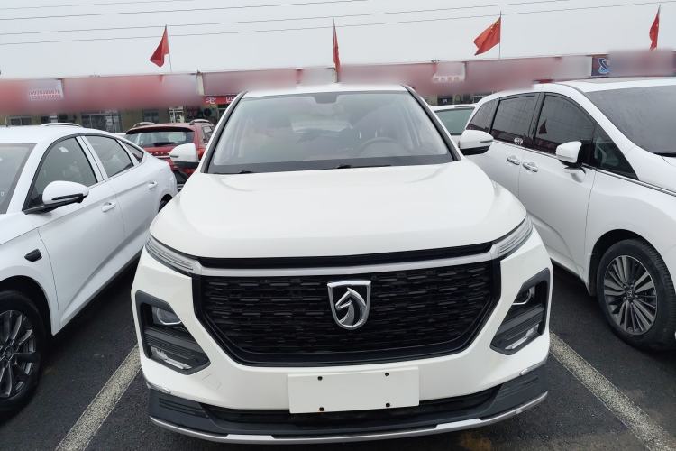 Used Baojun 530 2021 Global Car Anniversary Edition 1.5T Manual Prestige Model 6 Seats