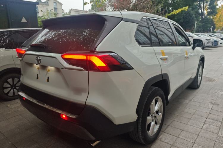Used Toyota RAV4 2020 2.0L CVT 4x4 Style PLUS Edition
