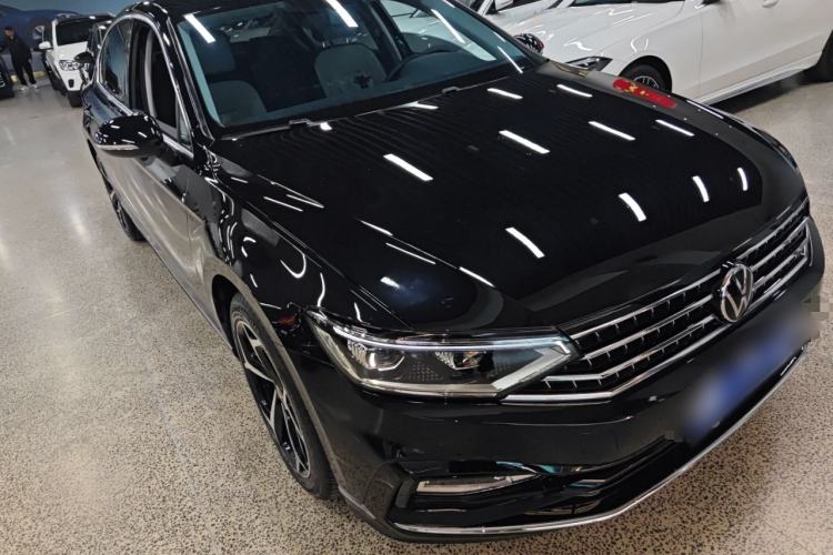 Used Volkswagen Magotan 2023 2 Million Units Limited Edition 330TSI DSG Leading Version