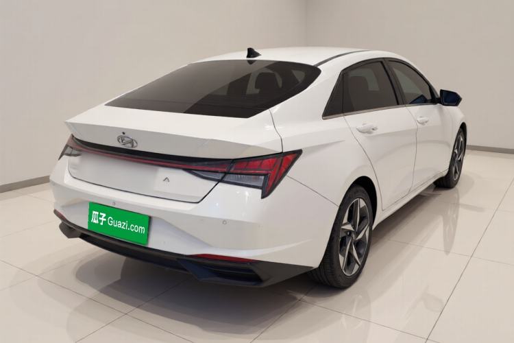 Used Hyundai Elantra 2022 1.5L CVT LUX Prestige Edition