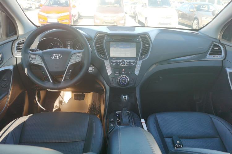 Used Hyundai Santa Fe 2013 Revised Version 2.4L Automatic All-Wheel Drive Smart Type