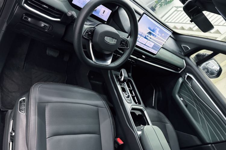 Used Geely Auto Haoyue L 2024 2.0T DCT Flagship Version
