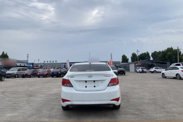 Used Hyundai Verna 2016 1.4L Manual Smart GLS Trim
