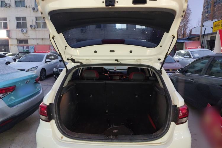 Used Kia KX Cross 2018 1.6L Automatic Dynamic Sunroof Version
