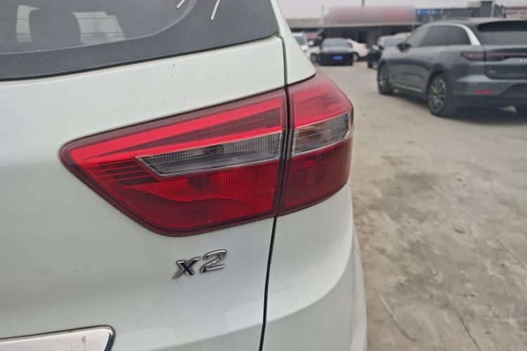 Used Hyundai ix25 2016 1.6T Dual-Clutch Two-Wheel Drive Smart GLS Model
