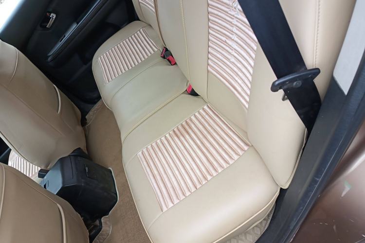 Used BYD S6 2013 Jingyue Edition 2.4L Automatic Luxury Model 5 Seats
