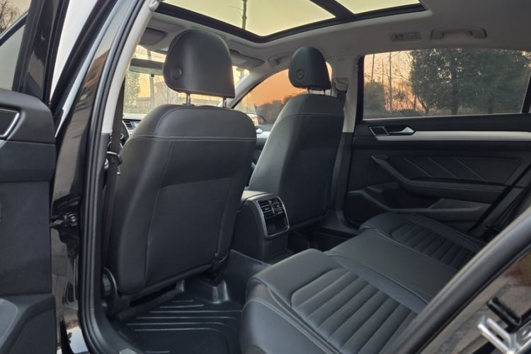 Used Volkswagen Magotan 2025 Zhongxiang Version 280TSI DSG Comfort Edition