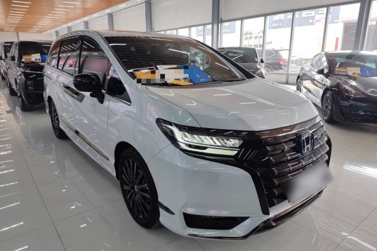 Used Honda Elysion 2024 2.0L eHEV Luxury Edition
