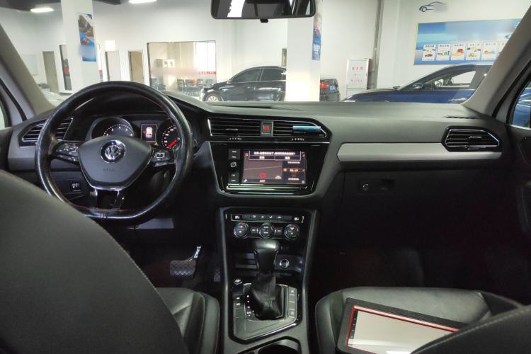 Used Volkswagen Tiguan L 2019 330TSI Automatic Two-Wheel Drive Panoramic Comfort Edition China V Standard
