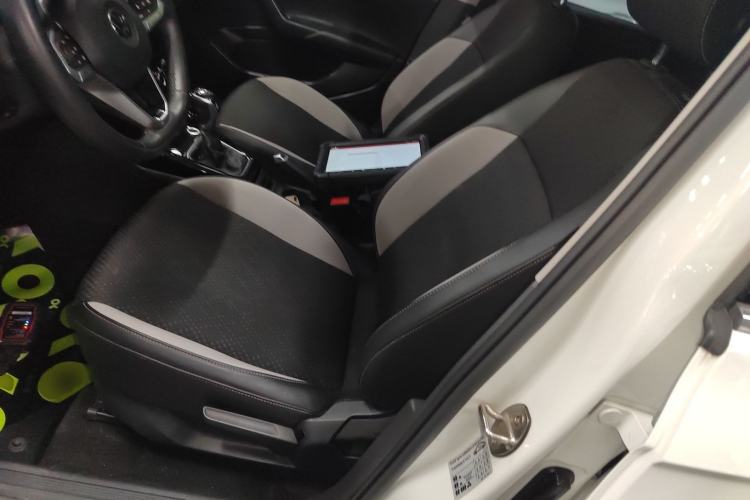 Used Volkswagen Tacqua 2021 280TSI DSG R-Line Smart Connectivity Version