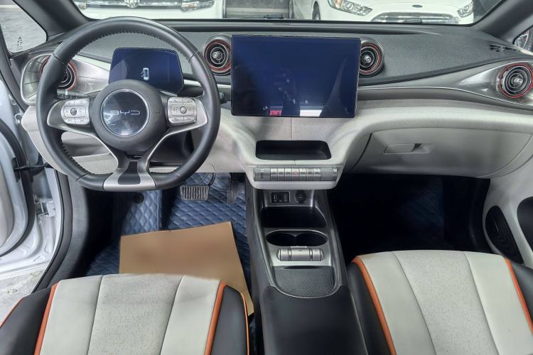 Used BYD Dolphin 2021 405 km Fashion Edition
