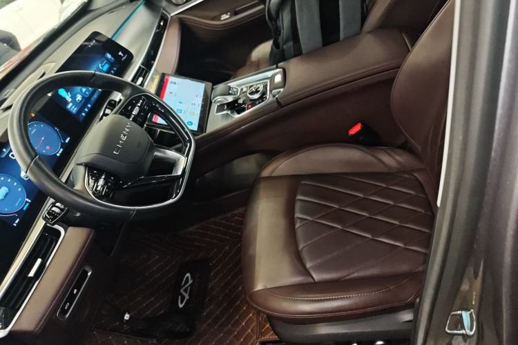 Used Chery Tiggo 8 PRO 2024 Champion Edition 290T Two-Wheel Drive Peak Version 7 Seats
