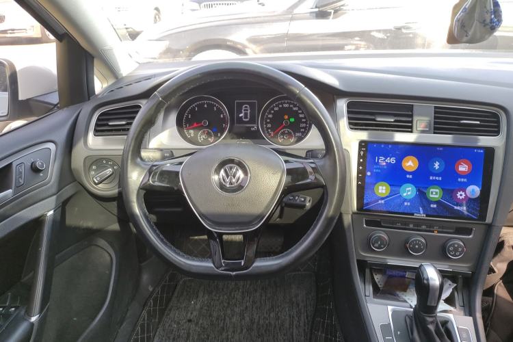 Used Volkswagen Golf 2015 1.6L Automatic Comfort Model
