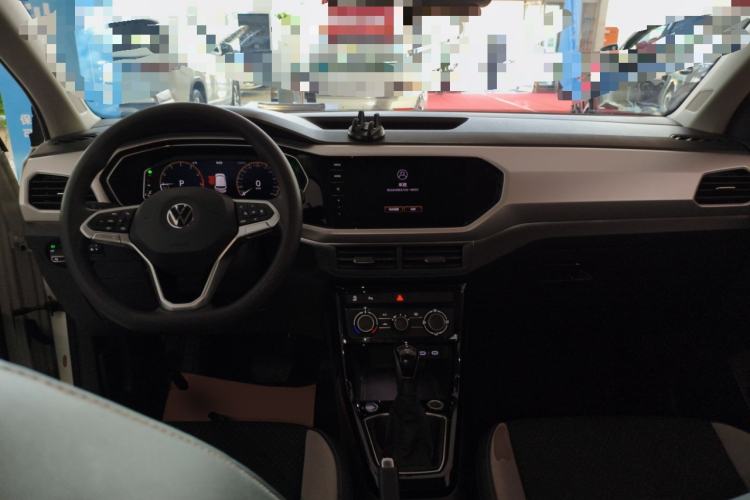 Used Volkswagen Tacqua 2021 200TSI DSG JoyConnect Edition
