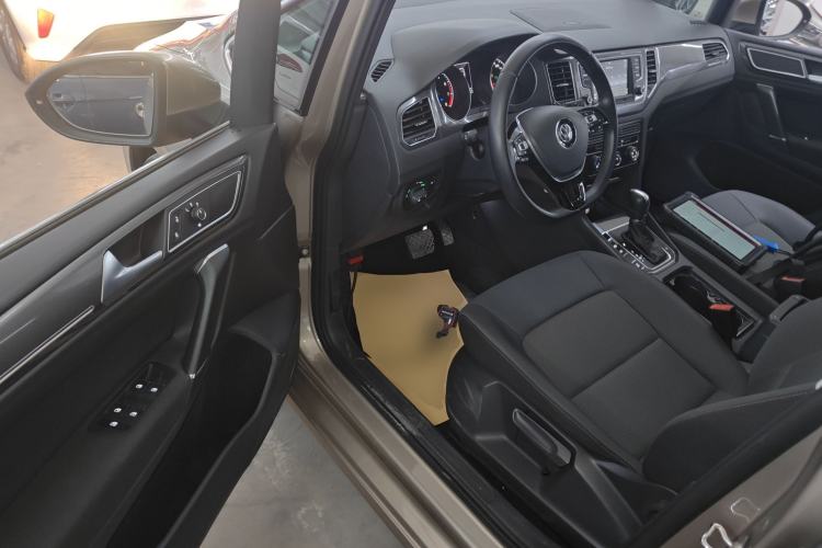 Used Volkswagen Golf Sportsvan 2016 230TSI Automatic Trend Edition