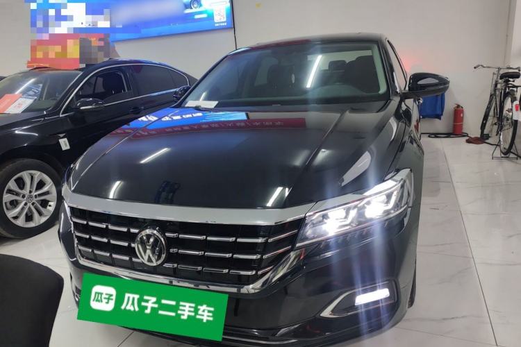 Used Volkswagen Passat 2019 330TSI Luxury Edition China VI Standard
