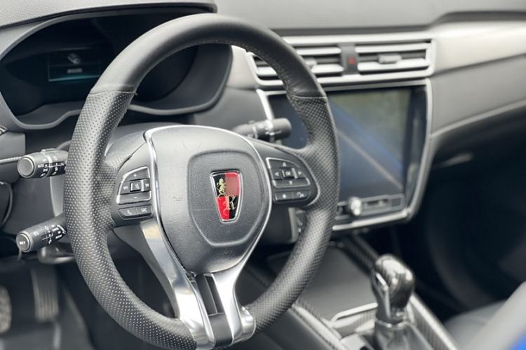 Used Roewe i5 2020 1.5L Automatic 4G Connect Luxury Flagship Edition
