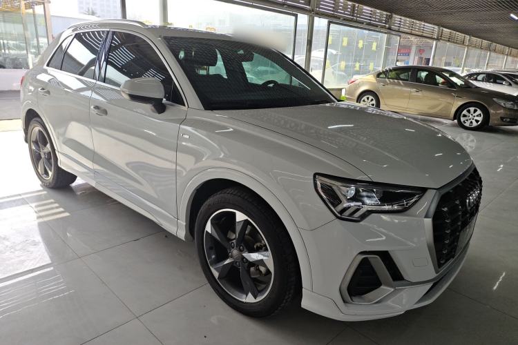 Used Audi Q3 2019 35 TFSI Fashion Dynamic Model