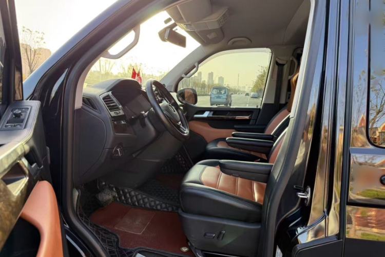 Used Volkswagen Multivan 2018 2.0 TSI Two-Wheel-Drive Luxury Edition 7 Seats
