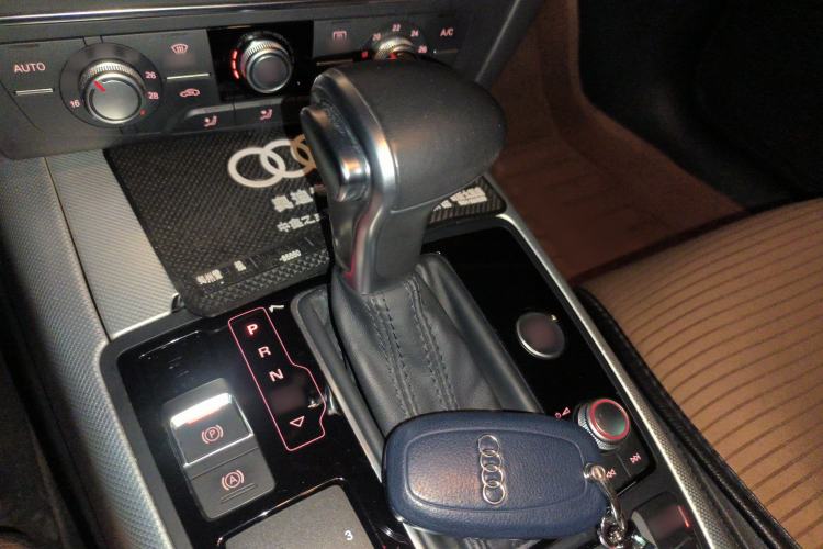 Used Audi A6L 2014 30 FSI Technology Model
