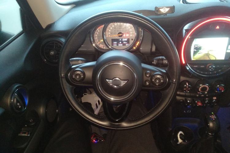 Used  MINI 2016 1.5T COOPER
