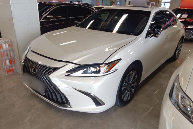 Used Lexus ES 2023 200 Excellence Edition