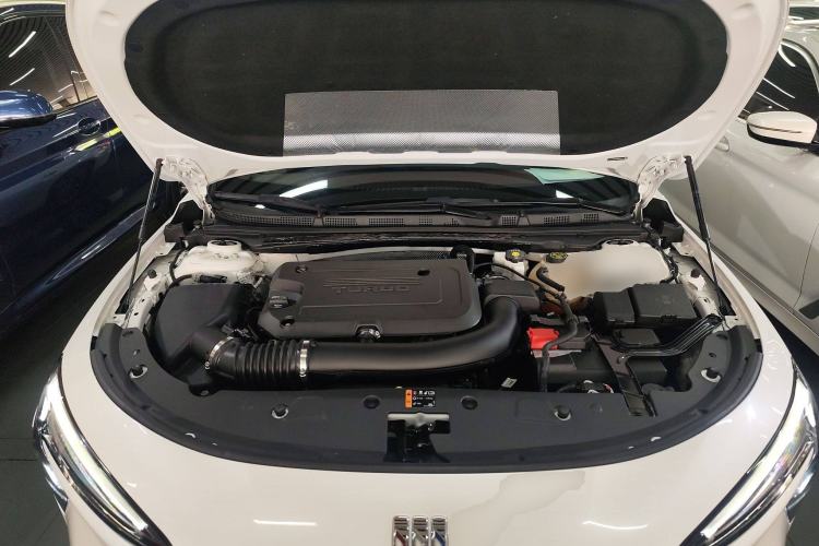 Used Buick LaCrosse 2023 28T Prestige Edition
