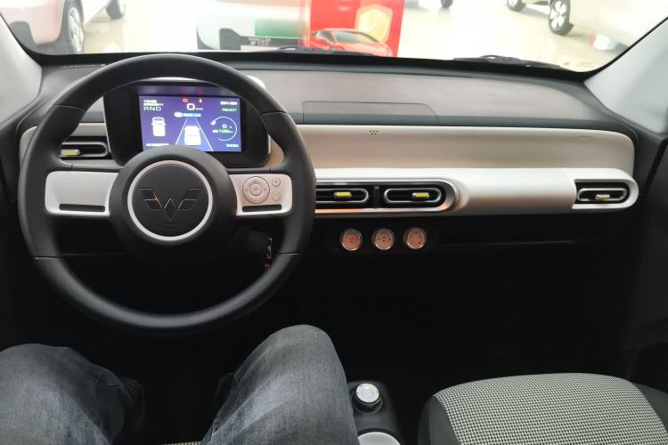 Used Wuling Hongguang MINIEV 2024 3rd Generation 215km Youth Edition
